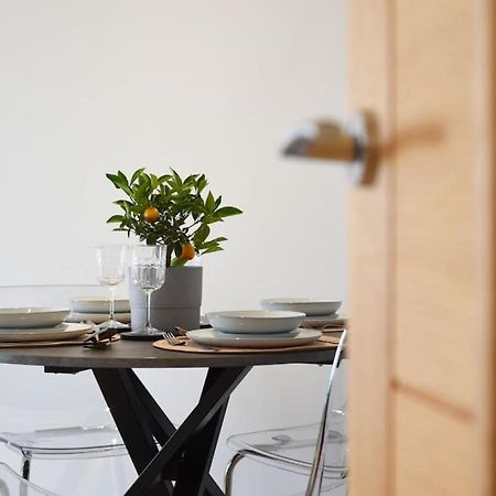 Air Maison - Stunning Beach Front Apartment Portsmouth Buitenkant foto